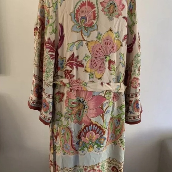 🆕️[L] Zara Floral Printed Kimono / Robe / Duster viral - Picture 16 of 16